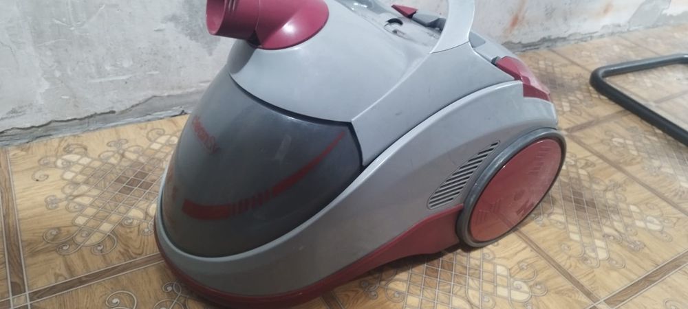 Пылесос Zapter в хорошем состоянии