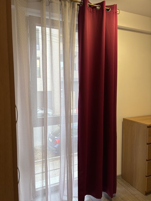 Perdele și draperie (nuanțe de roșu)