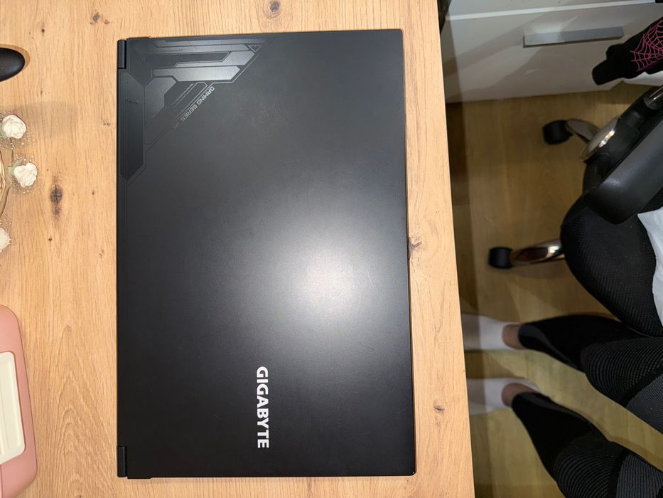 Геймърски лаптоп gaming laptop GIGABYTE G5