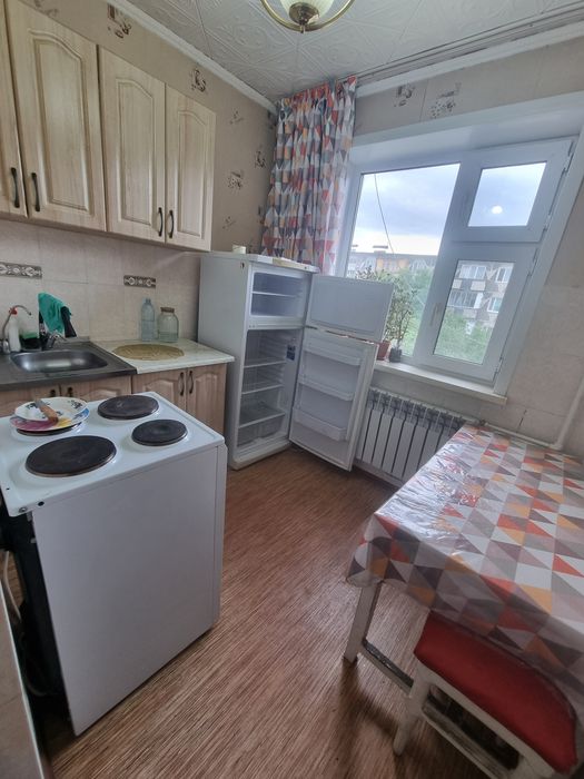 Продам квартиру 2-х ком. 4 этаж