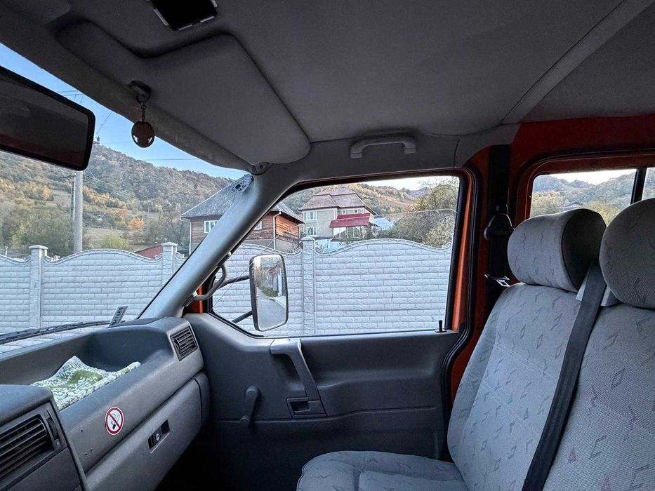 VOLKSWAGEN Transporter 2000 — imagine 5
