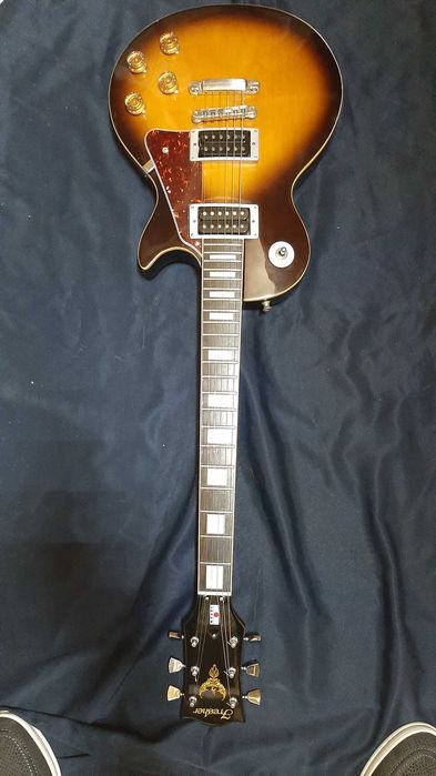 Электрогитара Fresher Les Paul