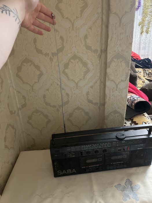 Продам магнитофон SABA