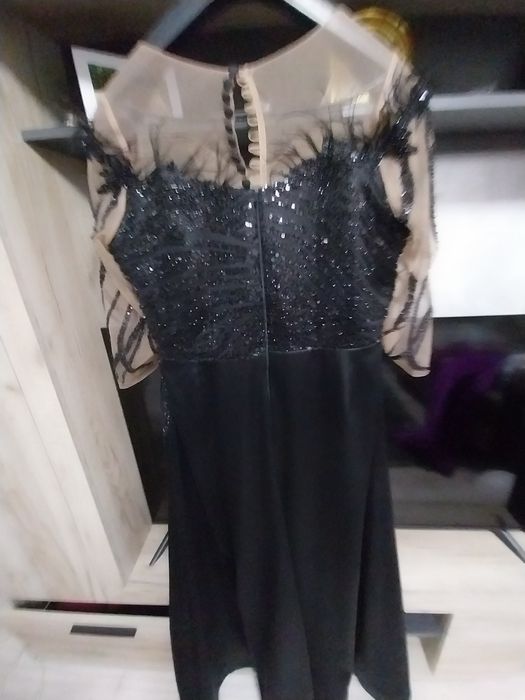 Vând rochie superbă