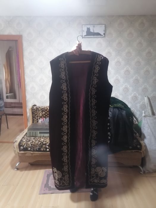 Продам национальные халаты.