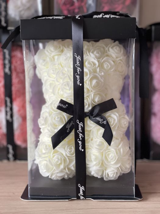 Ursulet din trandafiri de sapun pentru cadou pentru persona iubita