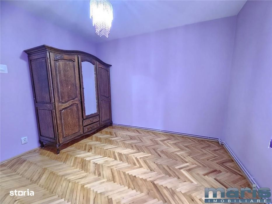 Inchiriere apartament 3 camere Tudor cu 2 bai amenajat.