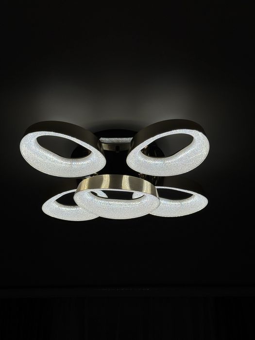 LED-люстра с пультом управления