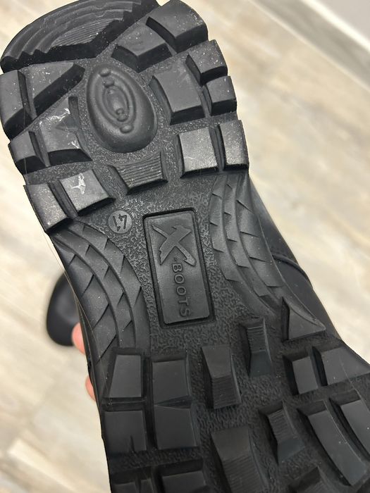 Продаю берцы зимние