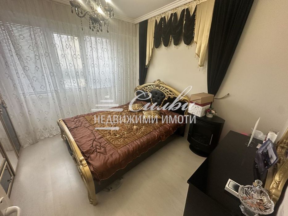 Продава се Тристаен апартамент в Търговище, Боровец - 77 кв.м за 716 €/кв.м - Снимка #2