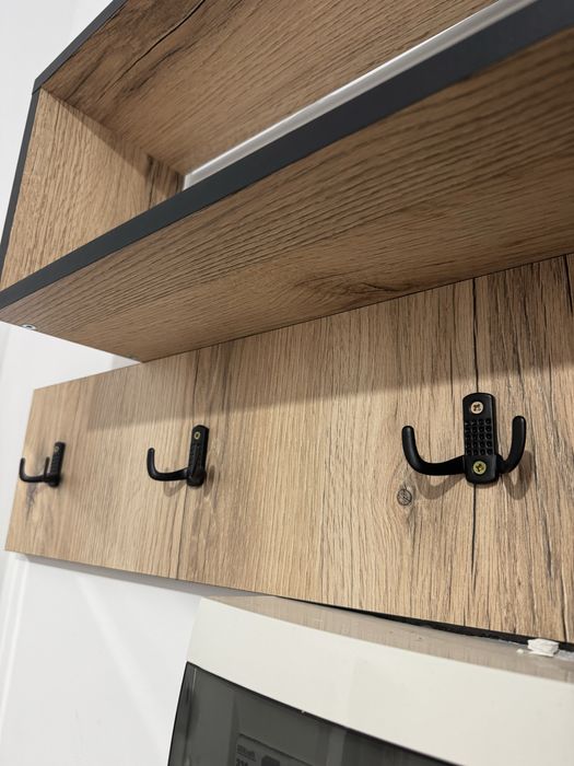 Продам прихожую мебель