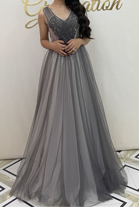 Вечернее шикарное длинное платье