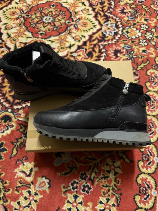 Кроссовки натуралка