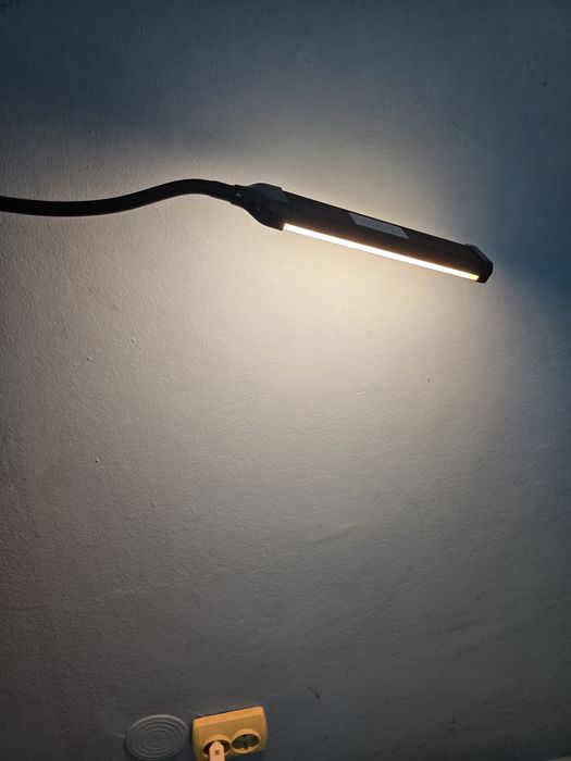 Lampa camera cu 3 lumini