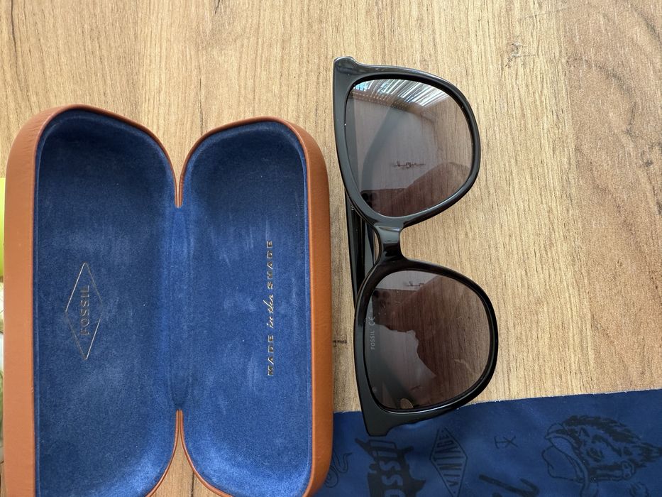 Слънчеви очила Fossil