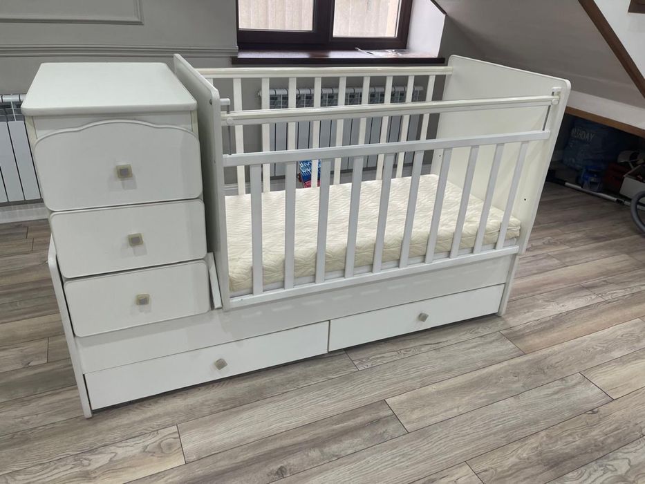 Детская кровать-качалка до 3х лет