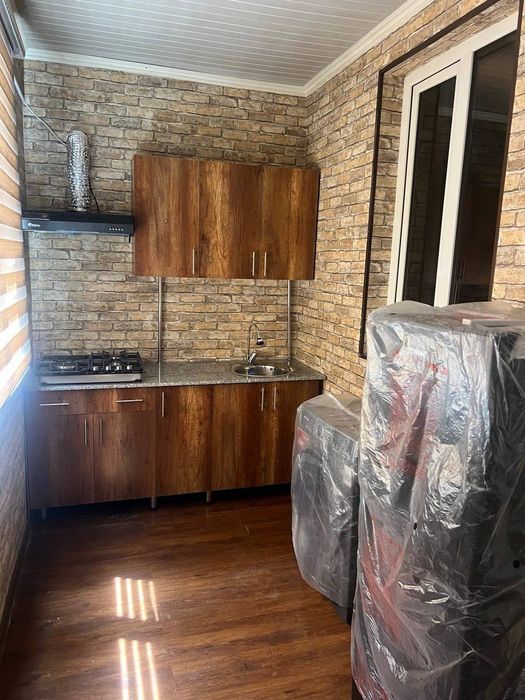 Аренда Гагарин иняз ёнида 2 хона 3 этаж кирпеч дом