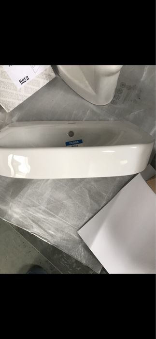 Set Roca debba, wc,rezervor incastrat,lavoar,clapeta actionare