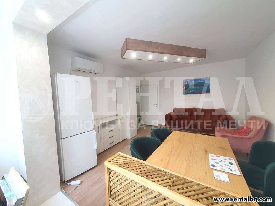 Дава се под наем Тристаен апартамент в Пловдив, Център - 75 кв.м за 484.5 € - Снимка #4