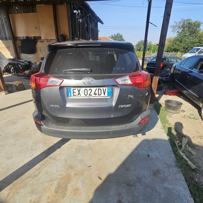 TOYOTA. RAV 4  2014г 4.0 дизел на части само!