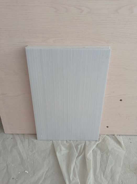 Кафель 4 штуки продам