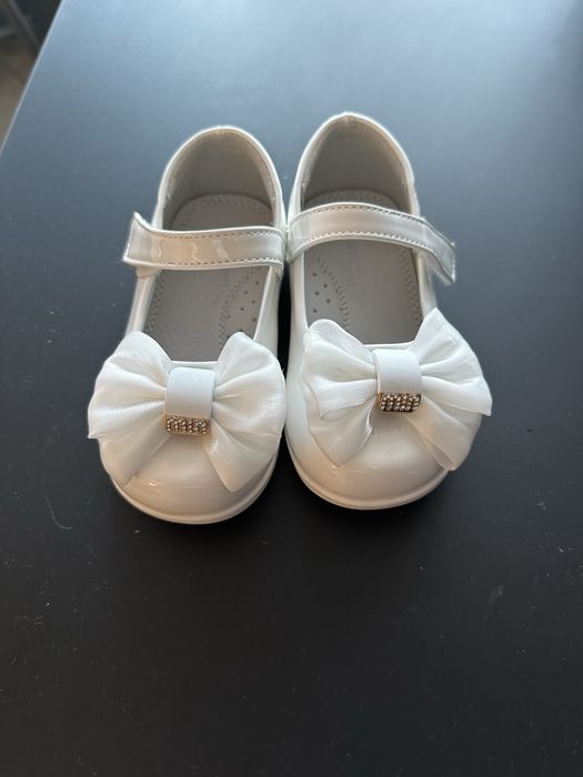 Красиви Детски обуски - 24 номер