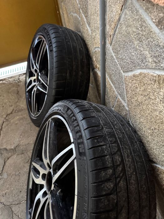 Гуми Michelin pilot sport 4s 245/40r19