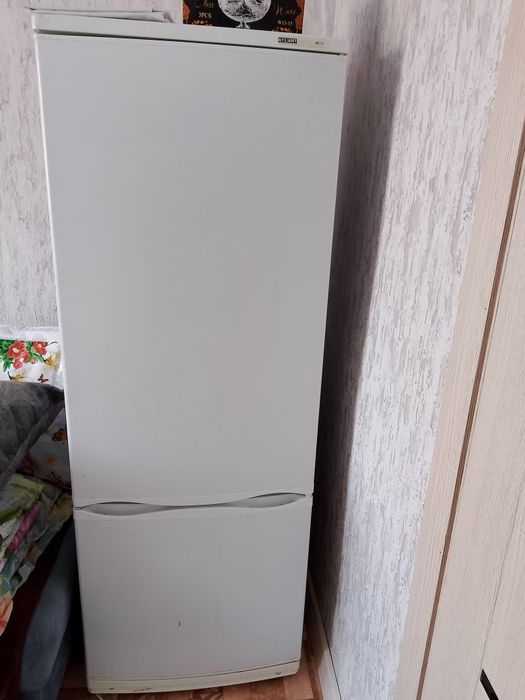 Холодильник сатылады