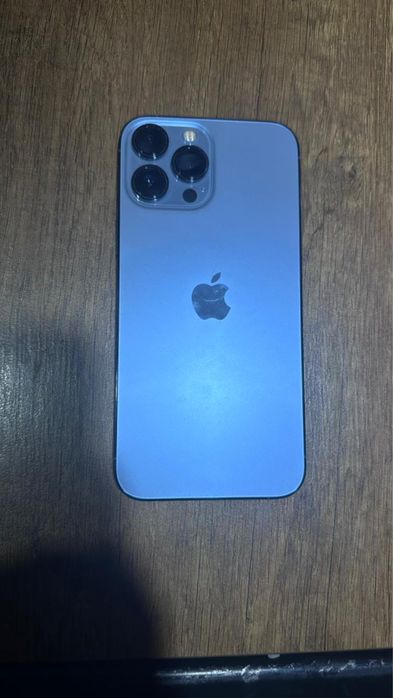 Продам Iphone 13 pro max