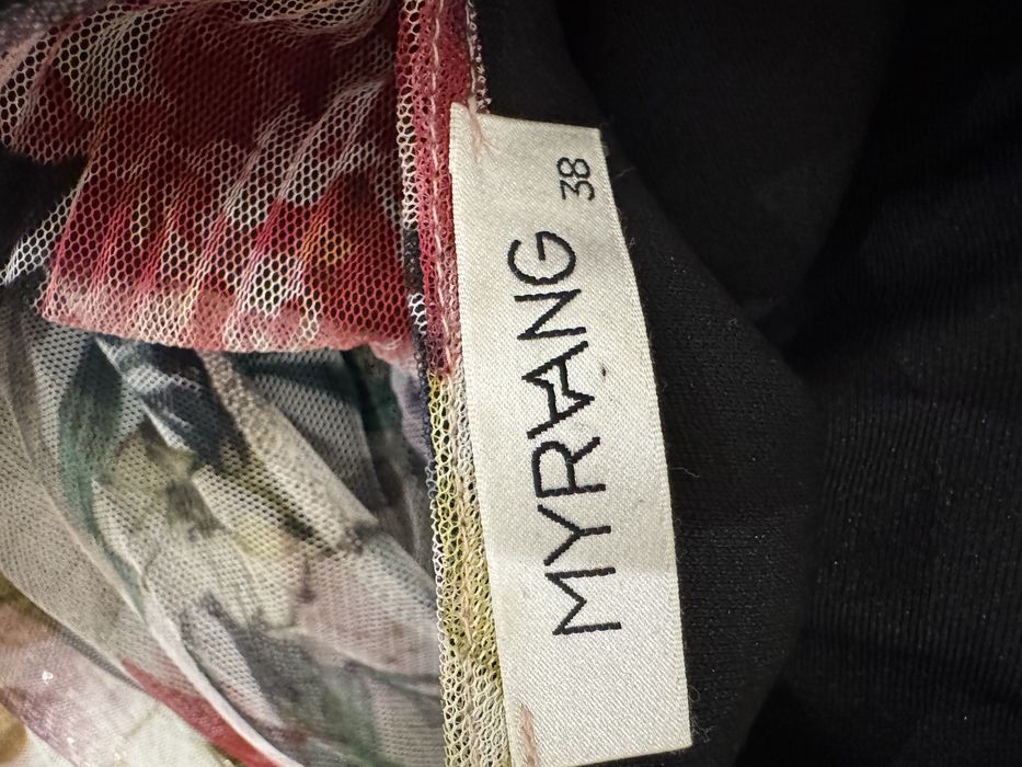 Платье от бренда Myraang