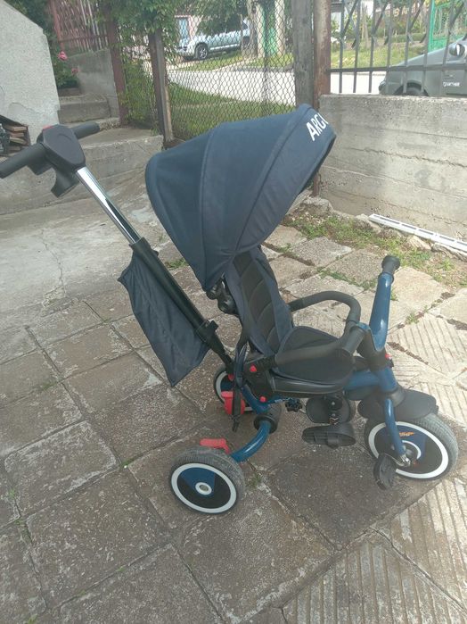 Детска триколка.