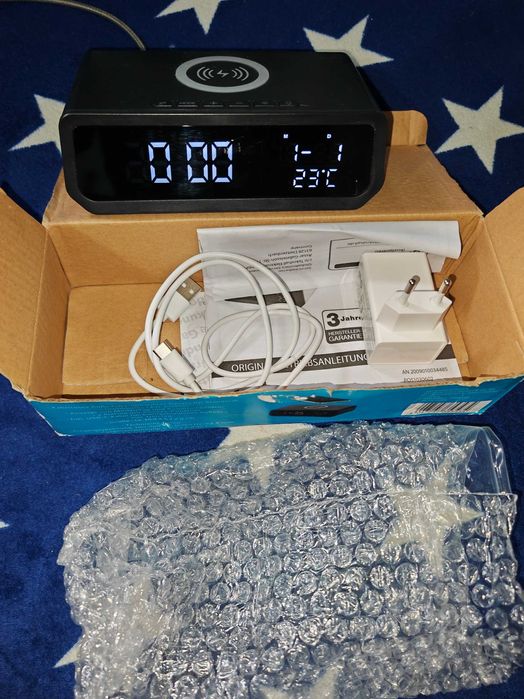 Ceas alarma termometru incarcator wireless krontaler GT-ACQI-22BK