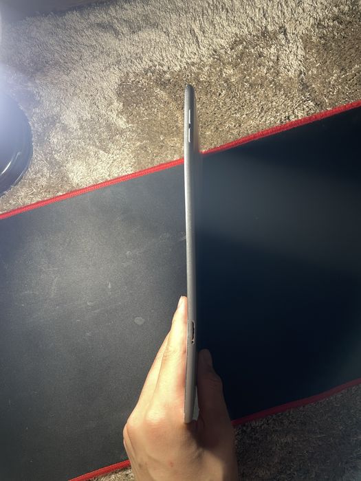 Ipad air 2  32гб либо 16