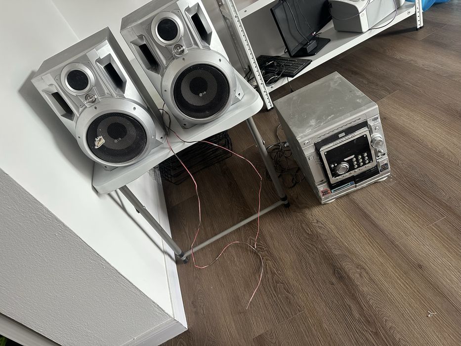 Музыкальный центр Lg