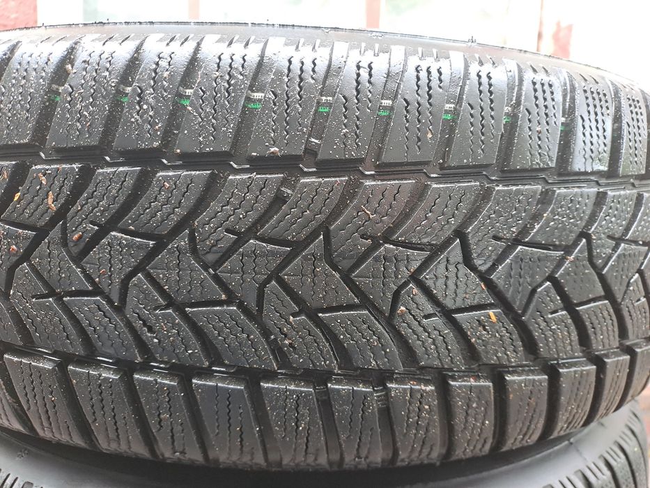 Set Roti ,Jante Aliaj 5x114.,3 16"Originale Renault cu.Anvelope Iarna Dunlop 205/60 R 16  Dot 2020