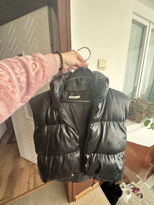 Кожен къс елек с цип