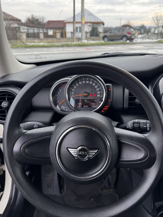 Mini Cooper One F56 1.2 B38