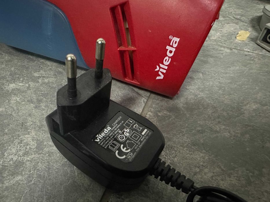 Уред за почистване на прозорци Vileda Windomatic Стъклочистачка