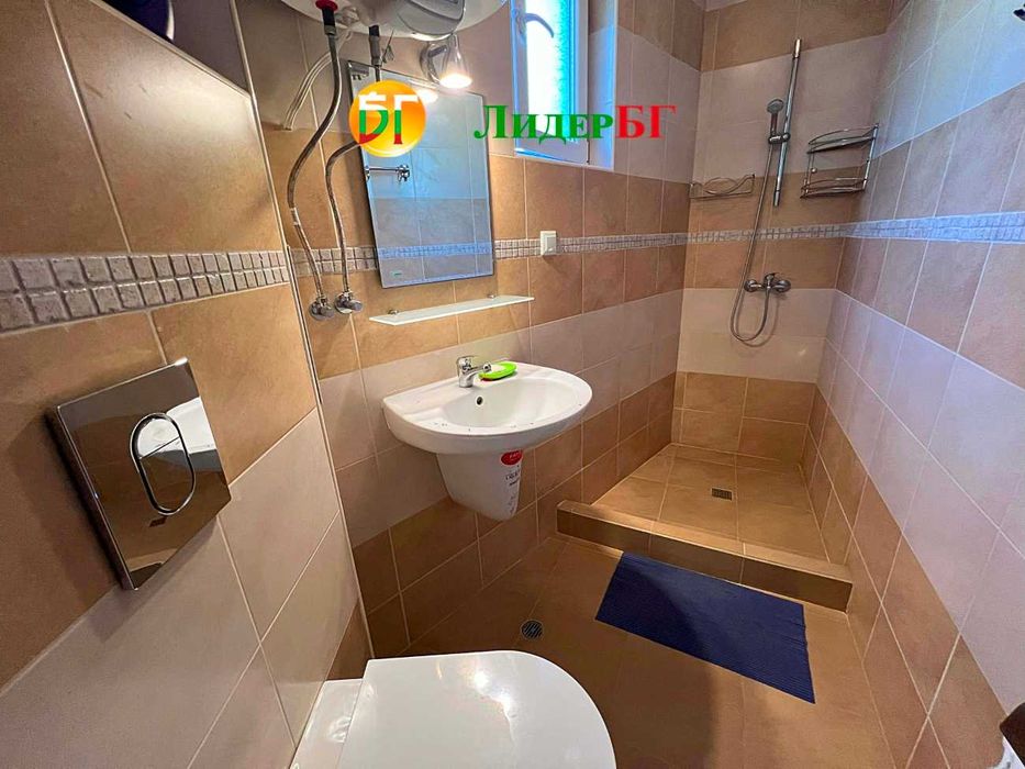 Малък двустаен апартамент с вътрешен двор