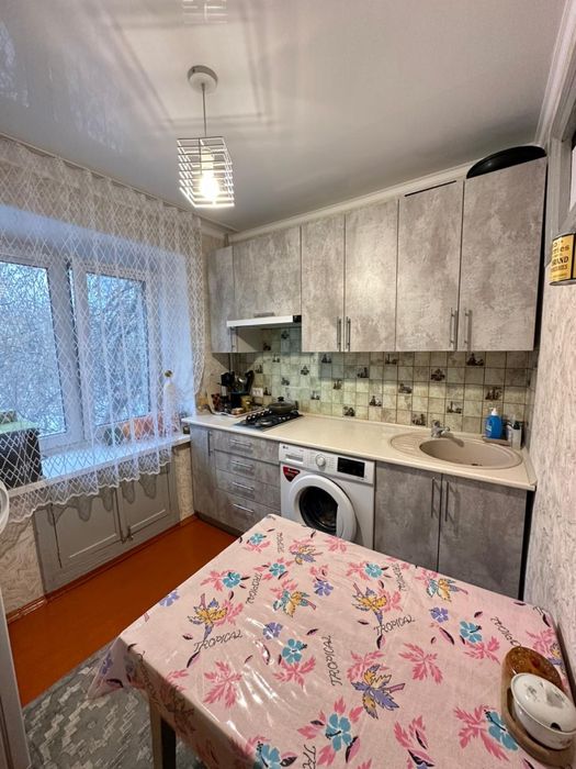 Продам 1 комнатную цум