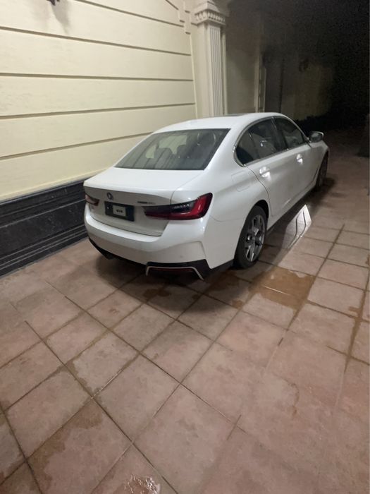 BMW I 3 2024года Растоможена!!!Цвета белый  жемчуг в наличии!!!