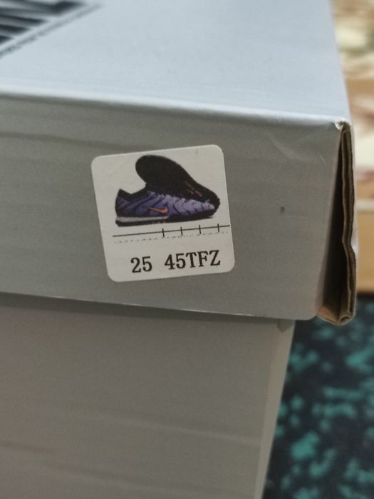 NIKE сараконошки