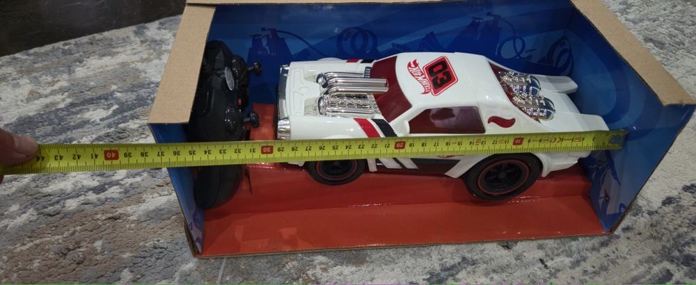 Masina cu telecomanda Hot Wheels