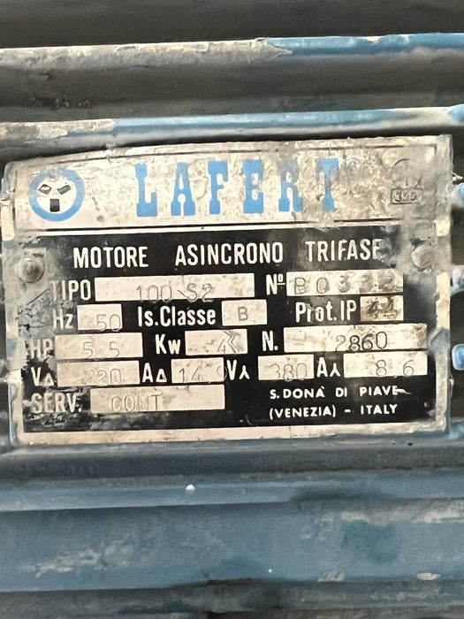 Фланцов ел.двигател 2.2/4 кВ 2900 оборота