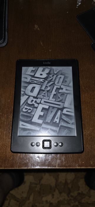 Продавам електронна книга kindle 4gen