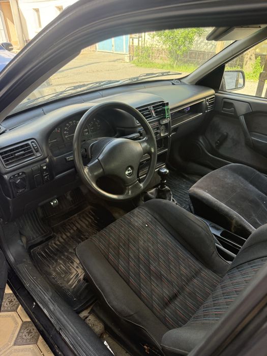 Опель вектра авто