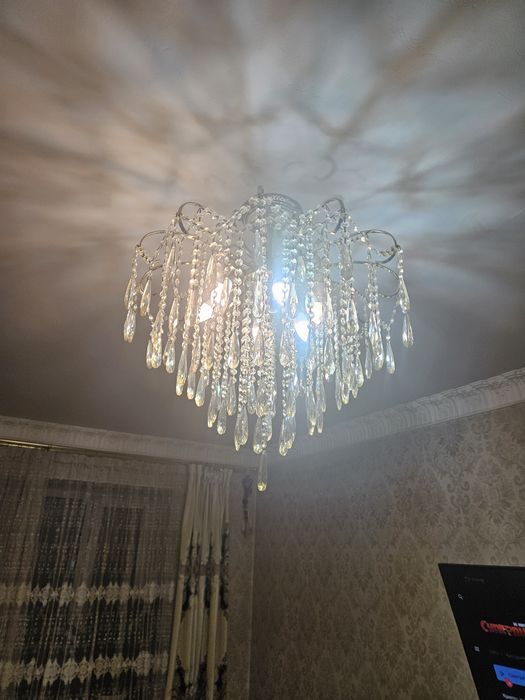 Продаю Люстра бу