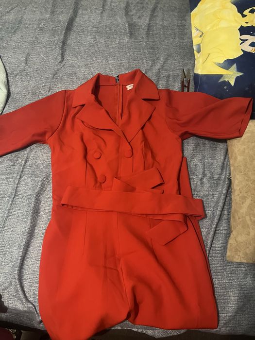 Продам комбенизоны и платья