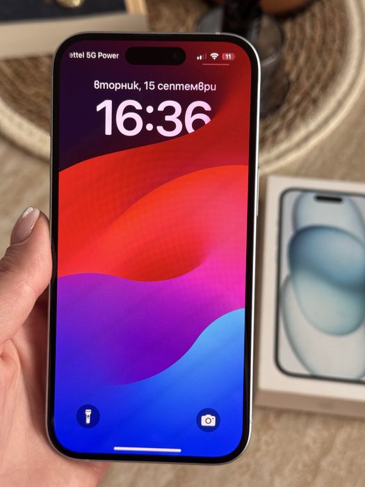 Iphone 15 128GB неразличим от нов