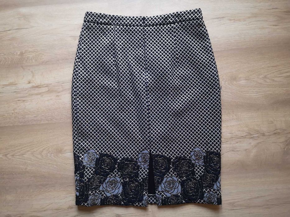 ETERE костюм с рози